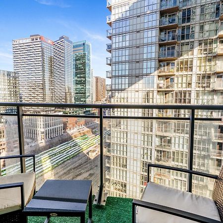 Exquisite Condos By Cn Tower With Parking Toronto Eksteriør bilde